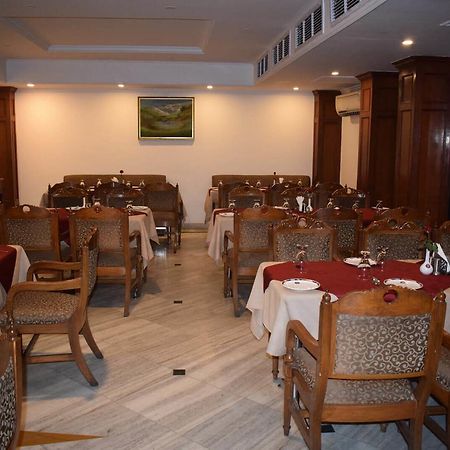 Hotel Vaibhav Βαρανάσι Εξωτερικό φωτογραφία