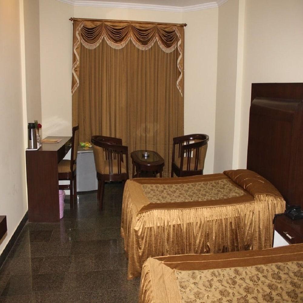 Hotel Vaibhav Βαρανάσι Εξωτερικό φωτογραφία
